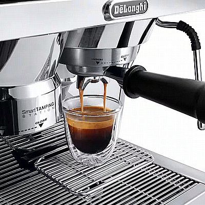 ������ ������ Delonghi Specialista Prestigio EC 9355.M �� ����� + 3 ���� ��� ����