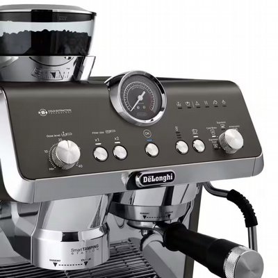 ����� ������ ����� De�Longhi La Specialista Opera EC9555.BK ��� ����