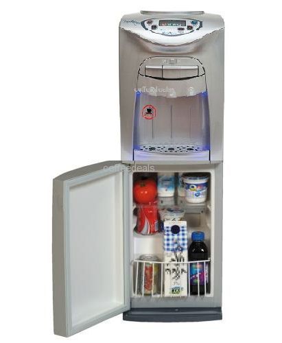מקרר עם בר מים
